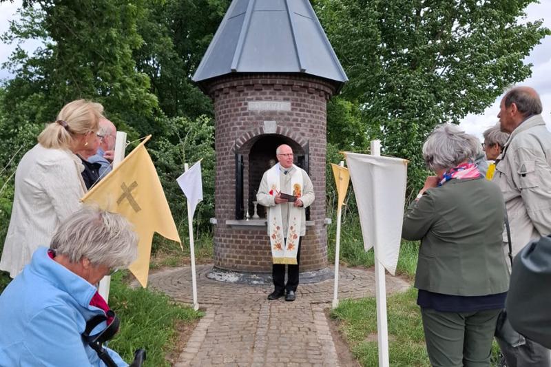 Nieuw Jozefbeeld Thorn ingezegend