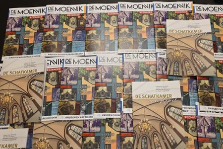 Heldens magazine over Kruisen en Kapellen