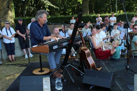 Vijf jaar kaarsenkapel Camillus gevierd